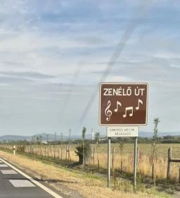 Zenélő út 21. főút