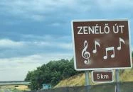 Zenélő út Mernye