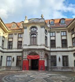 Zenetörténeti Múzeum