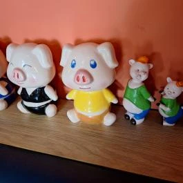 Zhu & Co, Budapest - Egyéb