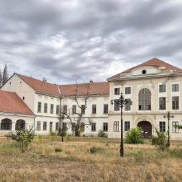 Zichy-kastély Soponya - Külső kép