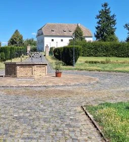 Zichy- (kis-) kastély