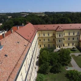 Ciszterci Látogatóközpont Zirc - Külső kép