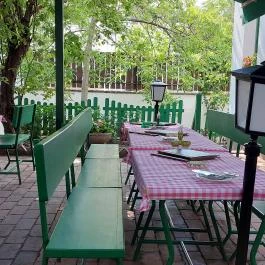 Zöld Kapu Vendéglő, Budapest - Belső