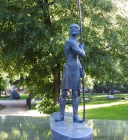 Zounok Ispán szobra