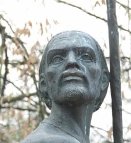 Zounok Ispán szobra