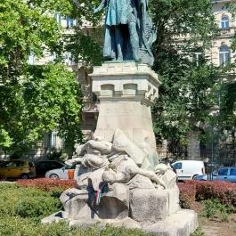 Zrínyi Miklós szobra Budapest - Külső kép
