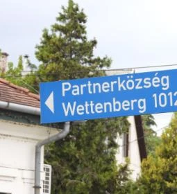 Zsámbék-Wettenberg emlékoszlop