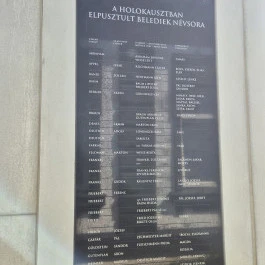 Zsidó kitelepítettek emlékműve Beled - Külső kép