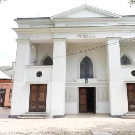 Zsinagóga Kiskunhalas - Külső kép