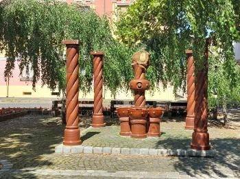 Zsolnay-díszkút Celldömölk