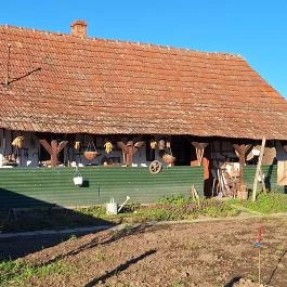 Zsombi tájháza Geszt - Külső kép