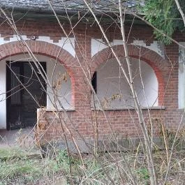 Zsuzsi emlékhely, Nyíracsád - Külső kép