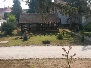 Malomkő Fogadó Nemeshany