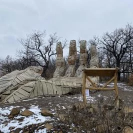 Kéz-kilátó, Felsőtold - Egyéb