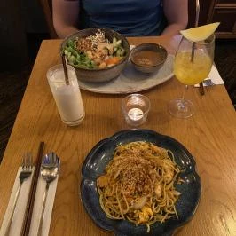 Khan Food & Bar, Budapest - Egyéb