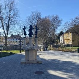 Négy Évszak szoborcsoport Tapolca - Egyéb