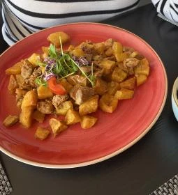 Premier Restaurant & Cafe