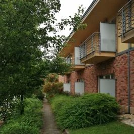 Royal Club Hotel, Visegrád - Medence/kert