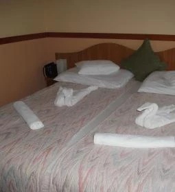 Amstel Hattyú Fogadó