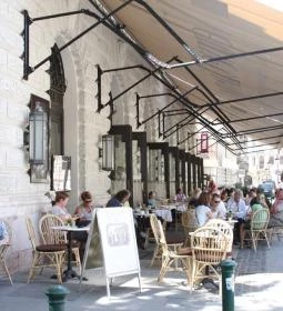 Callas Café & Restaurant