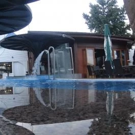 NaturMed Hotel Carbona Hévíz - Medence/kert