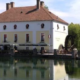 Hotel Gabriella étterme Tapolca - Külső kép