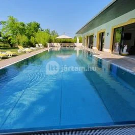 Hubertus-Hof Szálloda Balatonfenyves - Medence/kert