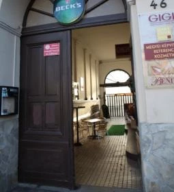 Kis Deák Étterem, Söröző & Borozó