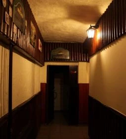 Kis Deák Étterem, Söröző & Borozó