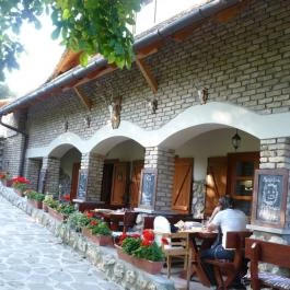 Öreg Harang Borozó Hévíz - Külső kép