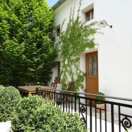 Sárffy Uradalmi Vendégház, Dörgicse - Medence/kert