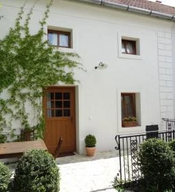 Sárffy Uradalmi Vendégház