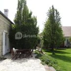 Sárffy Uradalmi Vendégház Dörgicse - Medence/kert