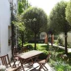 Sárffy Uradalmi Vendégház Dörgicse - Medence/kert