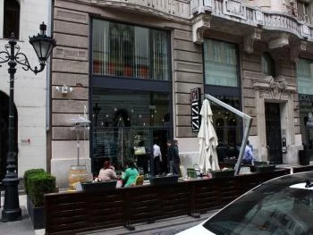 Zizi Bubbles & Tapas Budapest