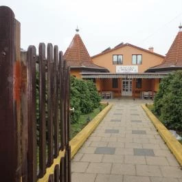 Hungária Panzió, Miskolctapolca - Külső kép