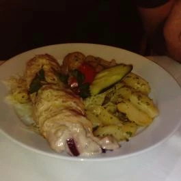 Nádas Étterem, Agárd - Étel/ital