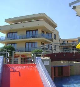 Flamingó Wellness & Konferencia Hotel