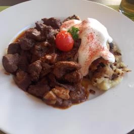 Port A/B, Balatonmáriafürdő - Étel/ital