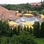 Kolping Family Resort Alsópáhok - Medence/kert