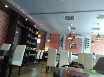 Bor & Bazsalikom Pizzeria, Étterem Sárospatak