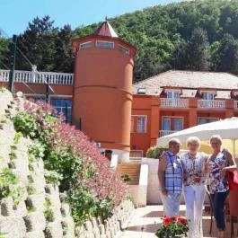 Hotel Bellevue, Esztergom - Külső kép