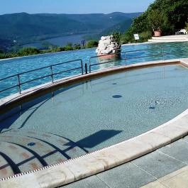 Silvanus Wellness & Konferencia Hotel, Visegrád - Medence/kert