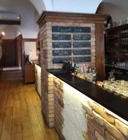 HBH Bajor Sörház & Étterem