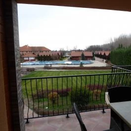 Aqua-Spa Konferencia és Wellness Hotel Cserkeszőlő - Medence/kert