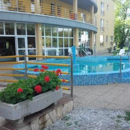 Hunguest Hotel Apollo Hajdúszoboszló - Medence/kert