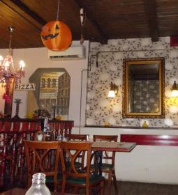 Tonett Pub Étterem & Pizzéria