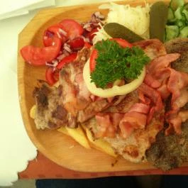 Szent Orbán Kisvendéglő, Velence - Étel/ital