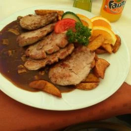 Szent Orbán Kisvendéglő, Velence - Étel/ital